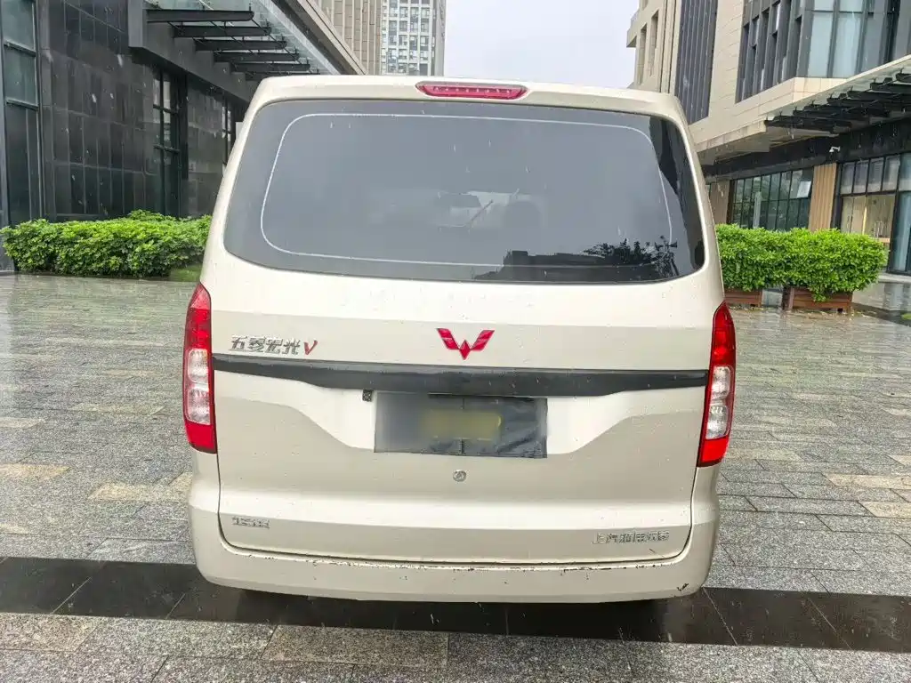 Wuling Hongguang V 2022