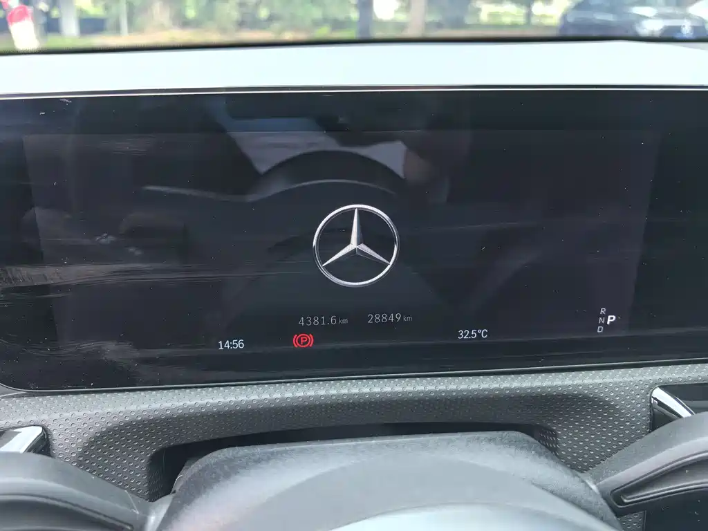 Mercedes-Benz A-Class 2023 — фото 6