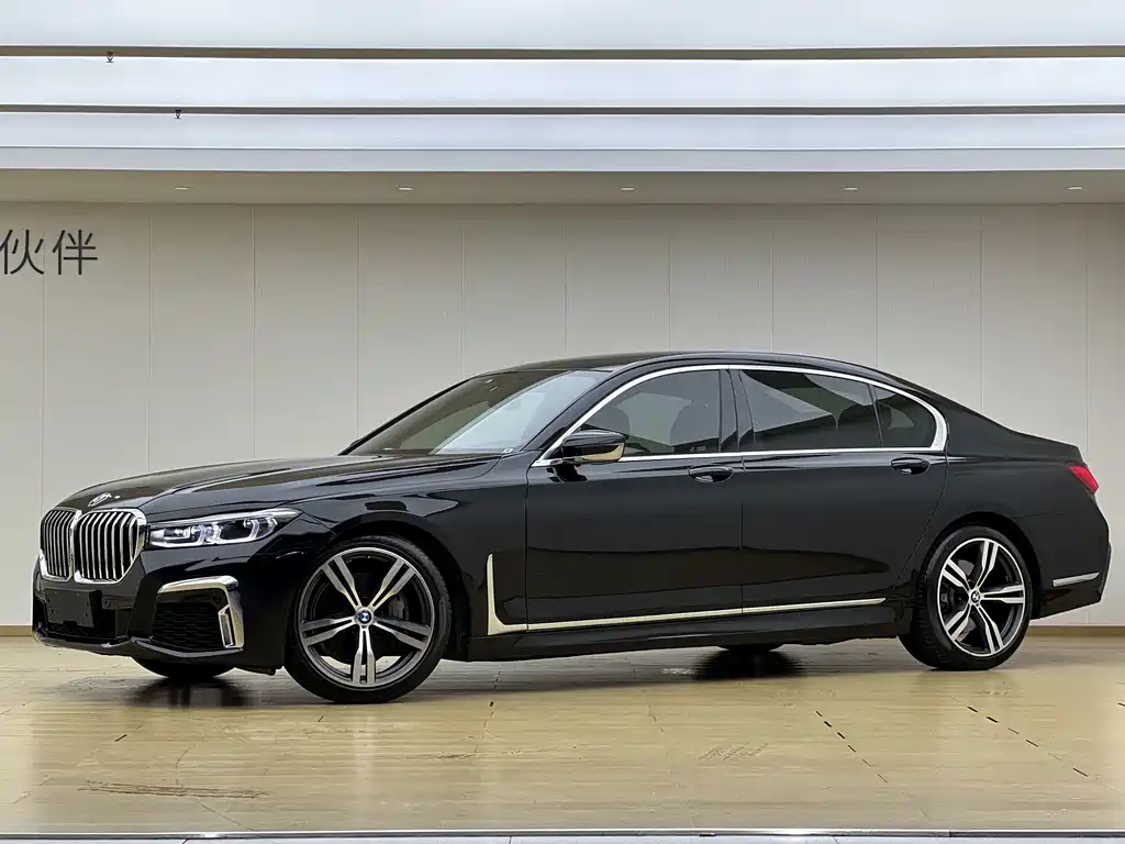 BMW 7 Series 2018 — фото 3