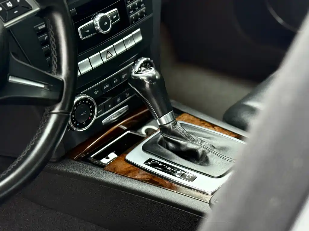 Mercedes-Benz C-Class 2012 — фото 13