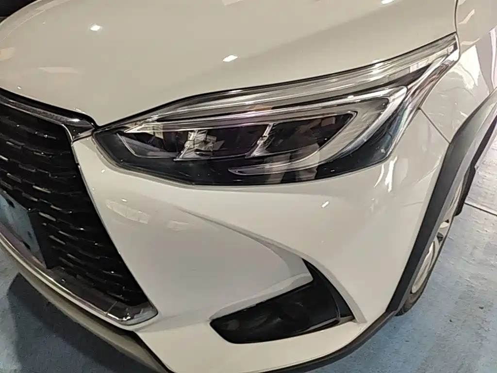 Toyota Yaris L 2021 — фото 24