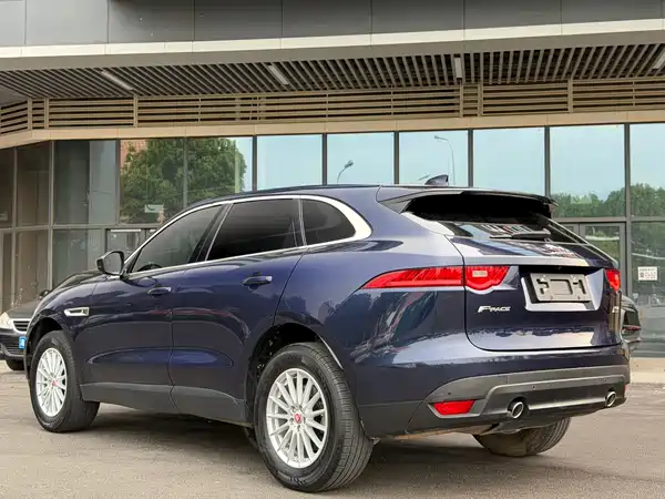 Jaguar F-PACE 2018