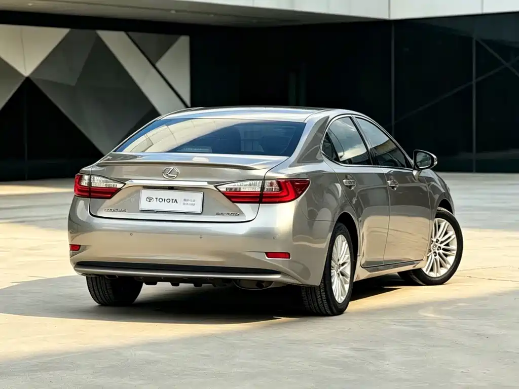 Lexus ES 2017