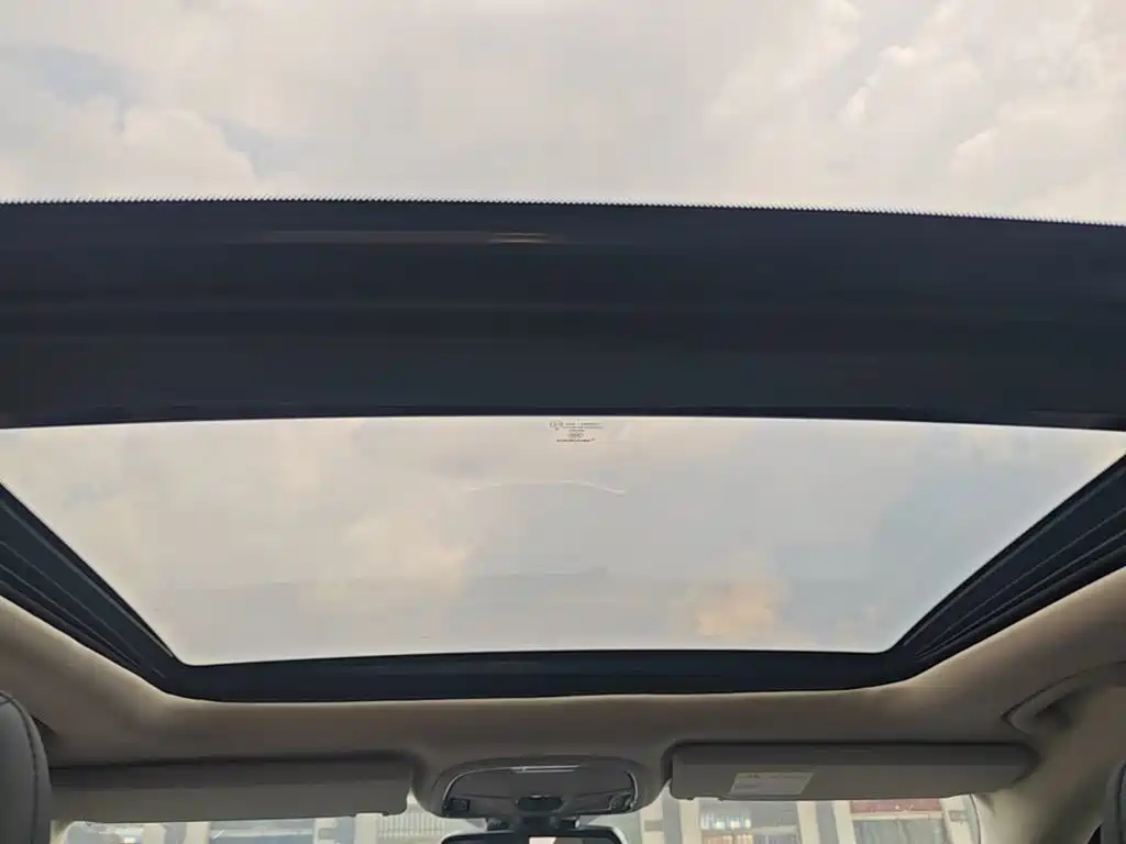 Jeep Cherokee 2018 — фото 18