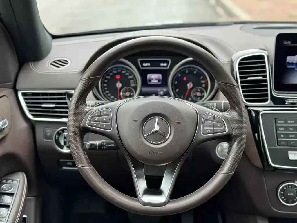 Mercedes-Benz GLE 2018 — фото 3