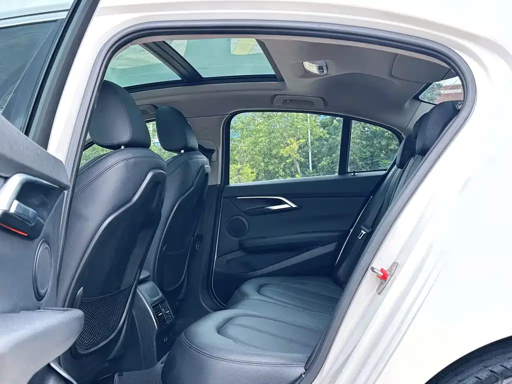 BMW 1 Series 2019