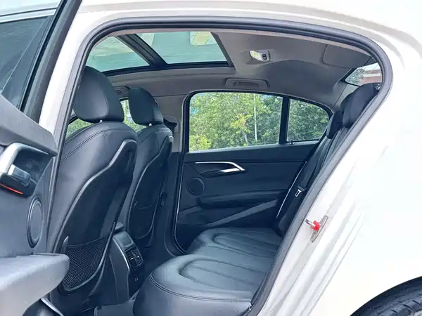 BMW 1 Series 2019