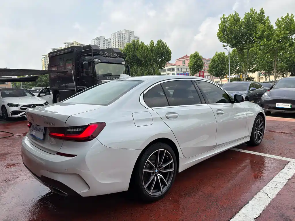 BMW 3 Series 2022