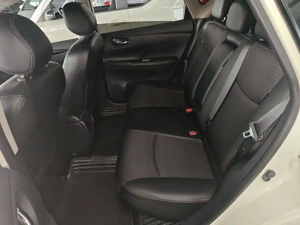 Nissan Tiida 2019 — фото 17