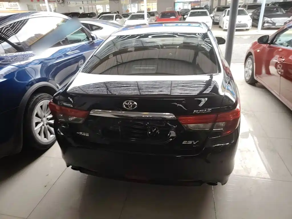 Toyota Reiz 2015