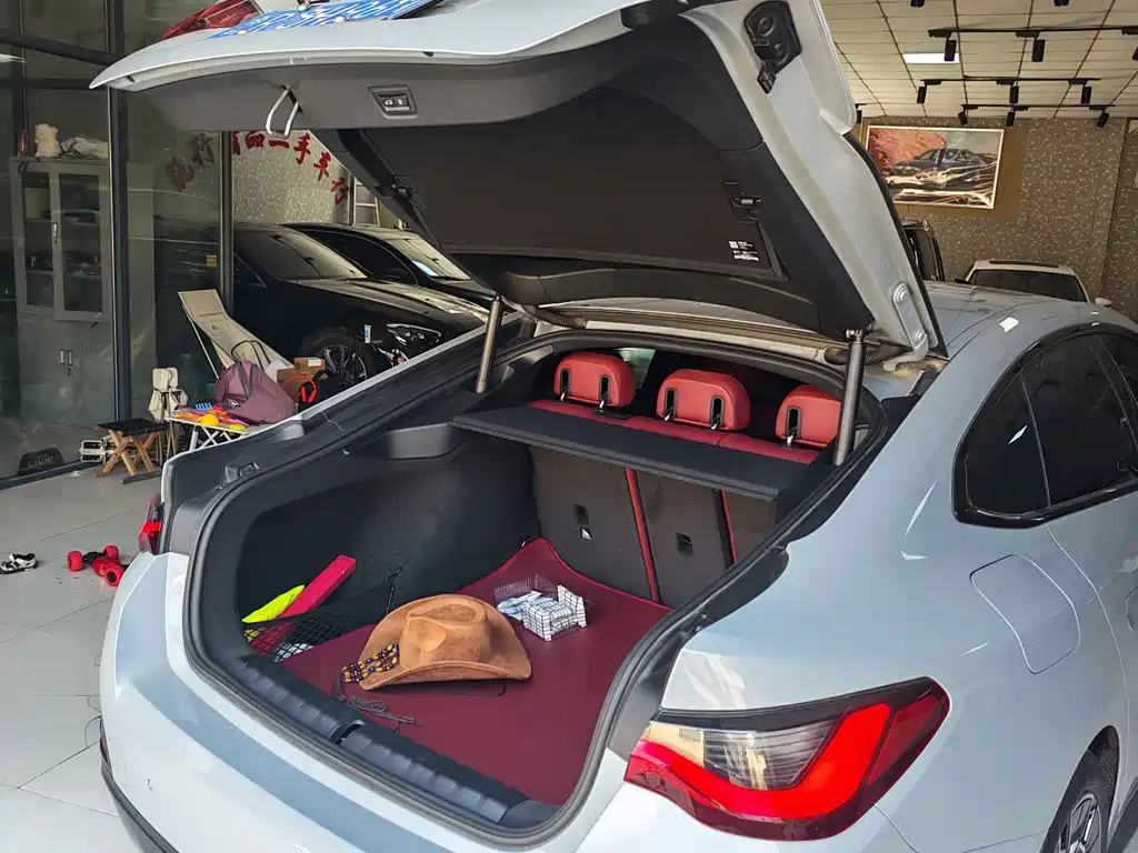 BMW 4 Series 2025 — фото 19