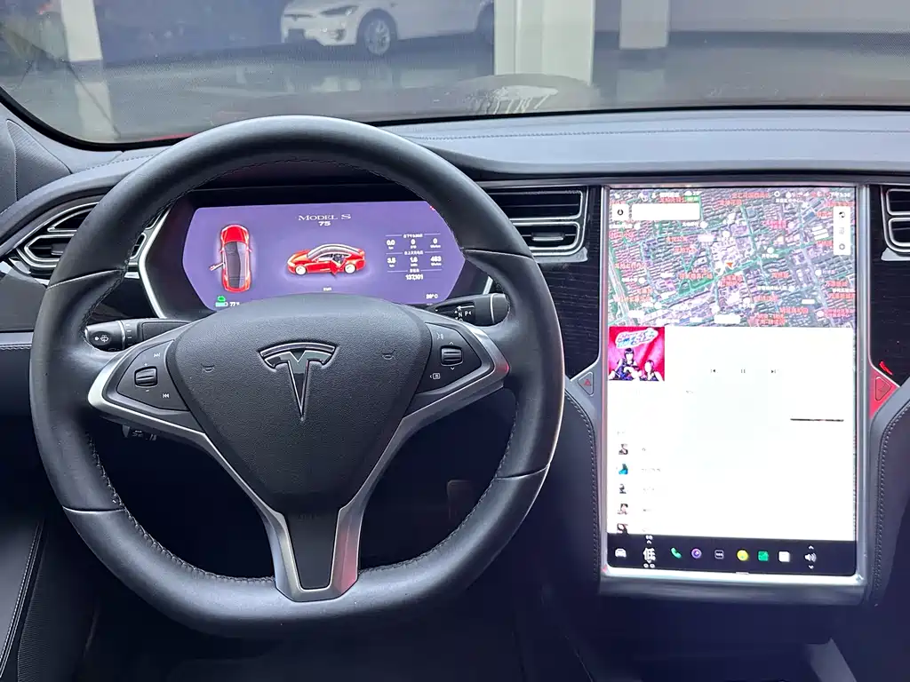 Tesla Model S 2017 — фото 15