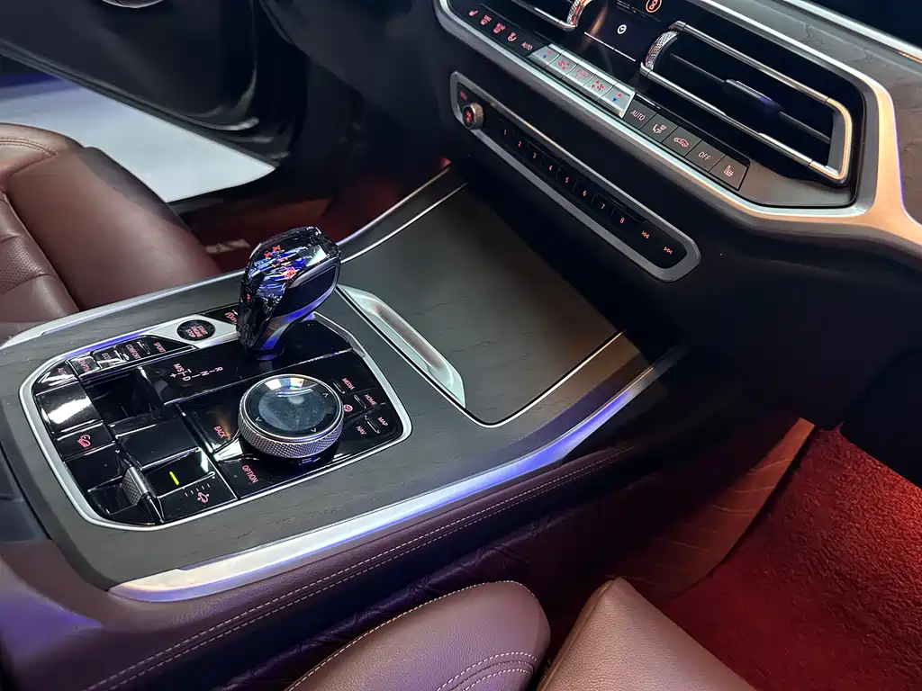 BMW X7 2020 — фото 11