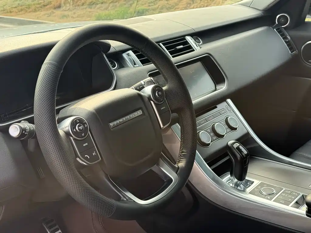 Land Rover Sport 2018 — фото 9