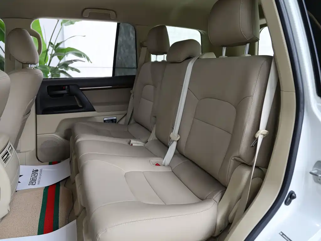 Toyota Land Cruiser 2016 — фото 14