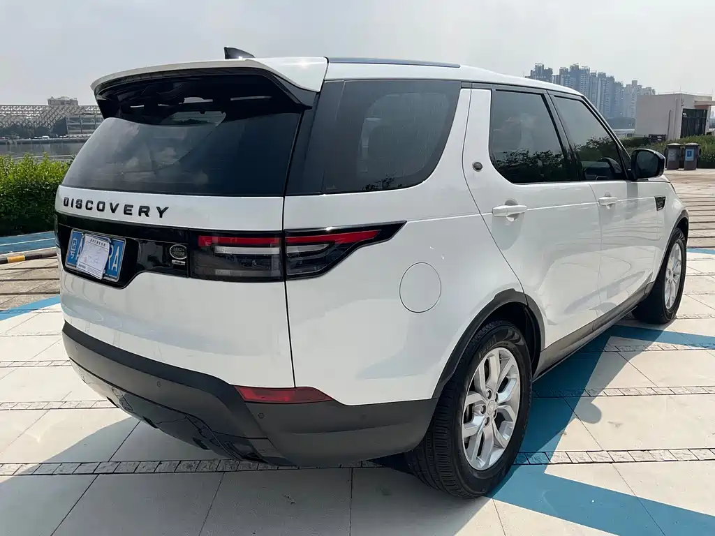 Land Rover Discovery 2020 — фото 6