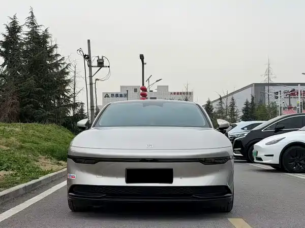Zeekr 007 2024