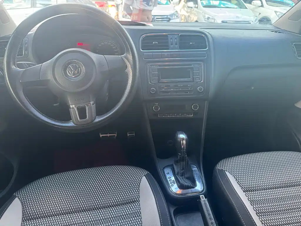 Volkswagen Polo 2013