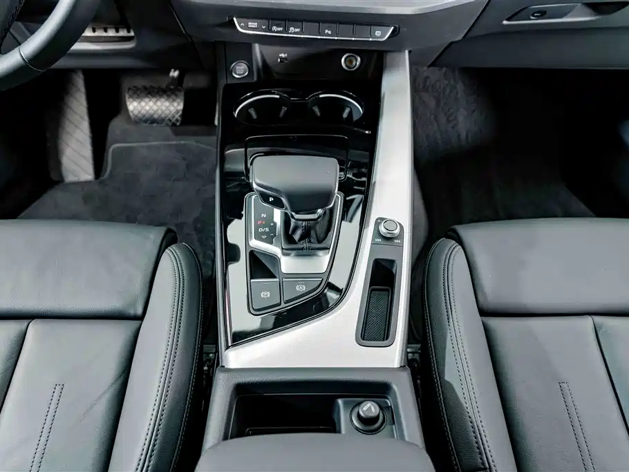 Audi A5 2023 — фото 12