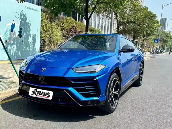 Lamborghini Urus 2021