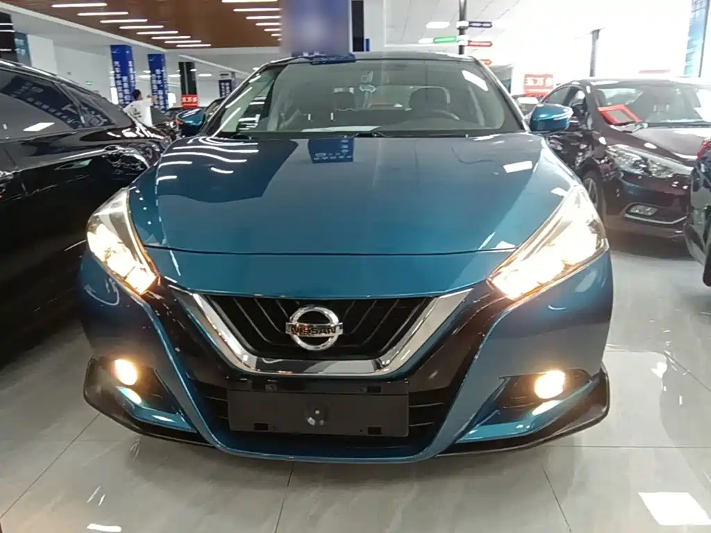 Nissan Bluebird 2018