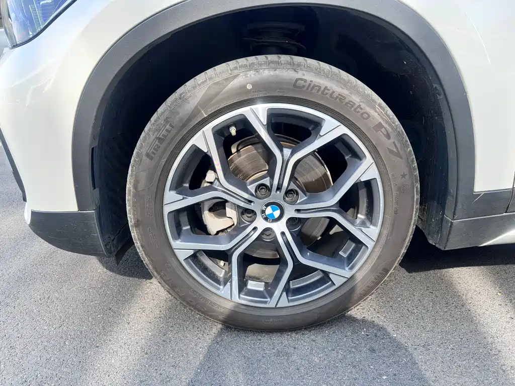BMW X1 2022 — фото 5