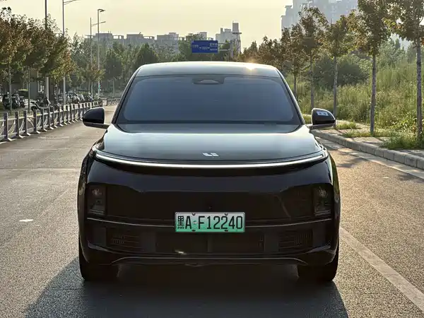 Li Auto L8 2023