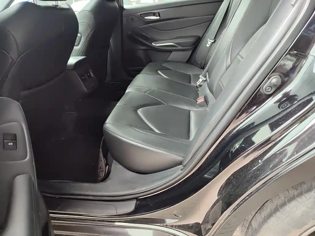 Toyota Avalon 2020 — фото 10
