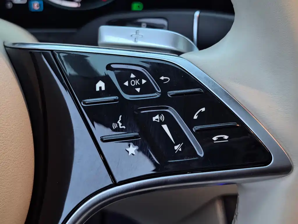 Mercedes-Benz E-Class 2020 — фото 24