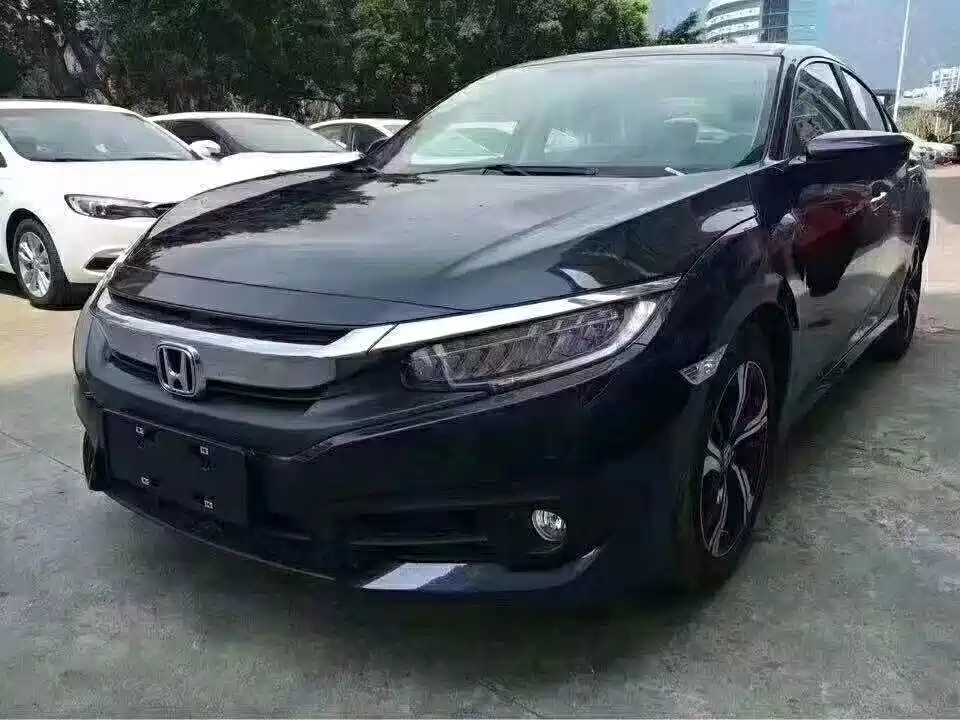 Honda Civic 2018 — фото 1
