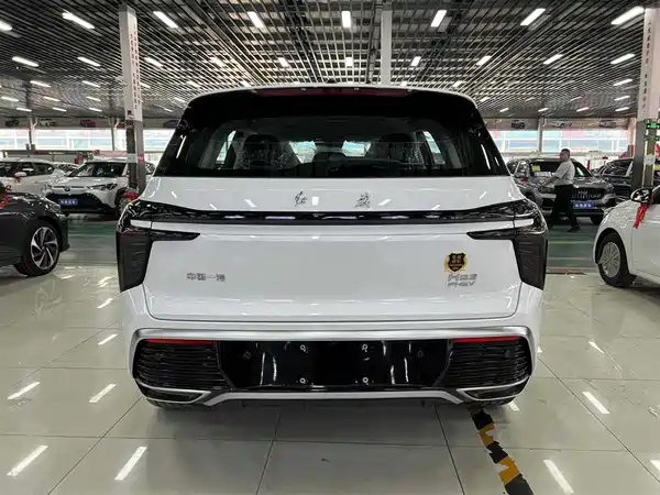 Hongqi HS3 2024