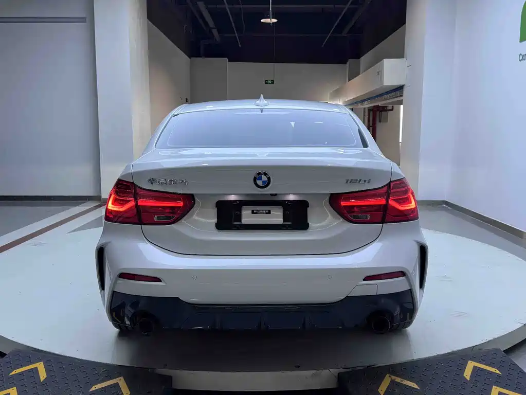BMW 1 Series 2022