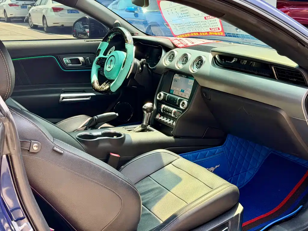 Ford Mustang 2019 — фото 10