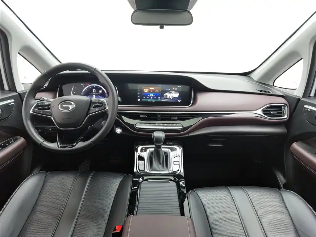 GAC Motor Trumpchi M6 2024 — фото 5