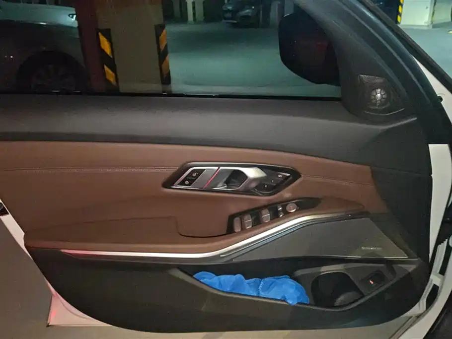 BMW 3 Series 2023