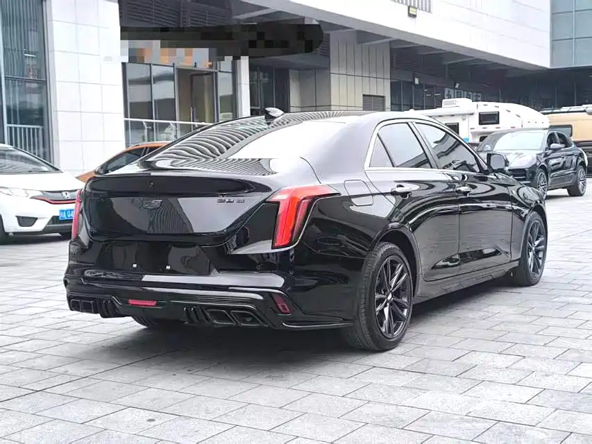 Cadillac CT4 2021 — фото 9
