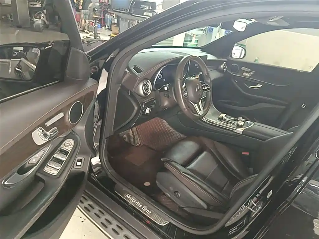 Mercedes-Benz GLC 2019 — фото 16