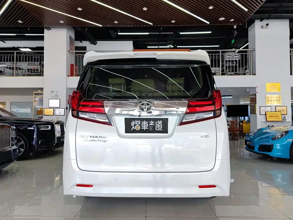 Toyota Alphard 2018