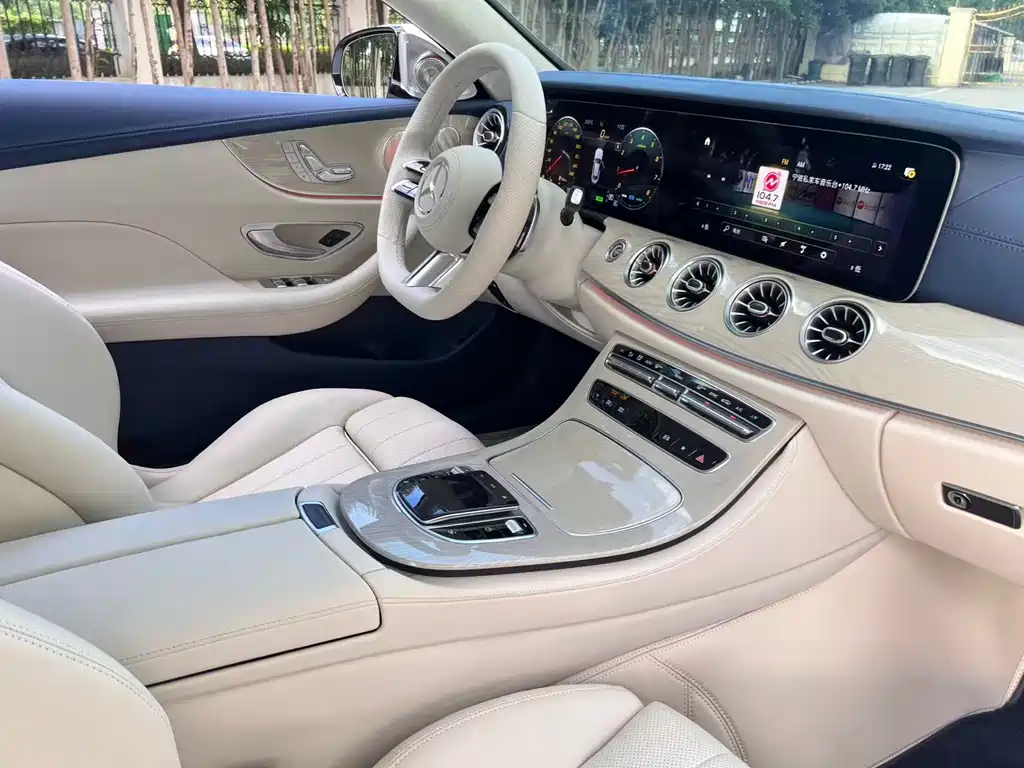 Mercedes-Benz E-Class 2021 — фото 14