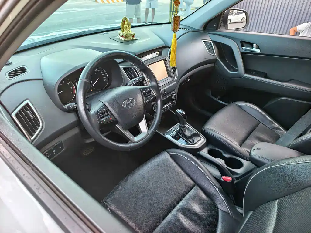 Hyundai ix25 2015 — фото 13