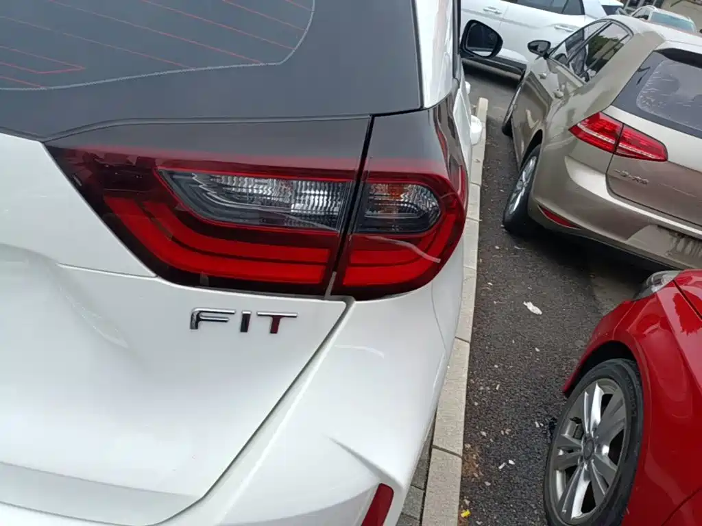 Honda Fit 2023 — фото 8
