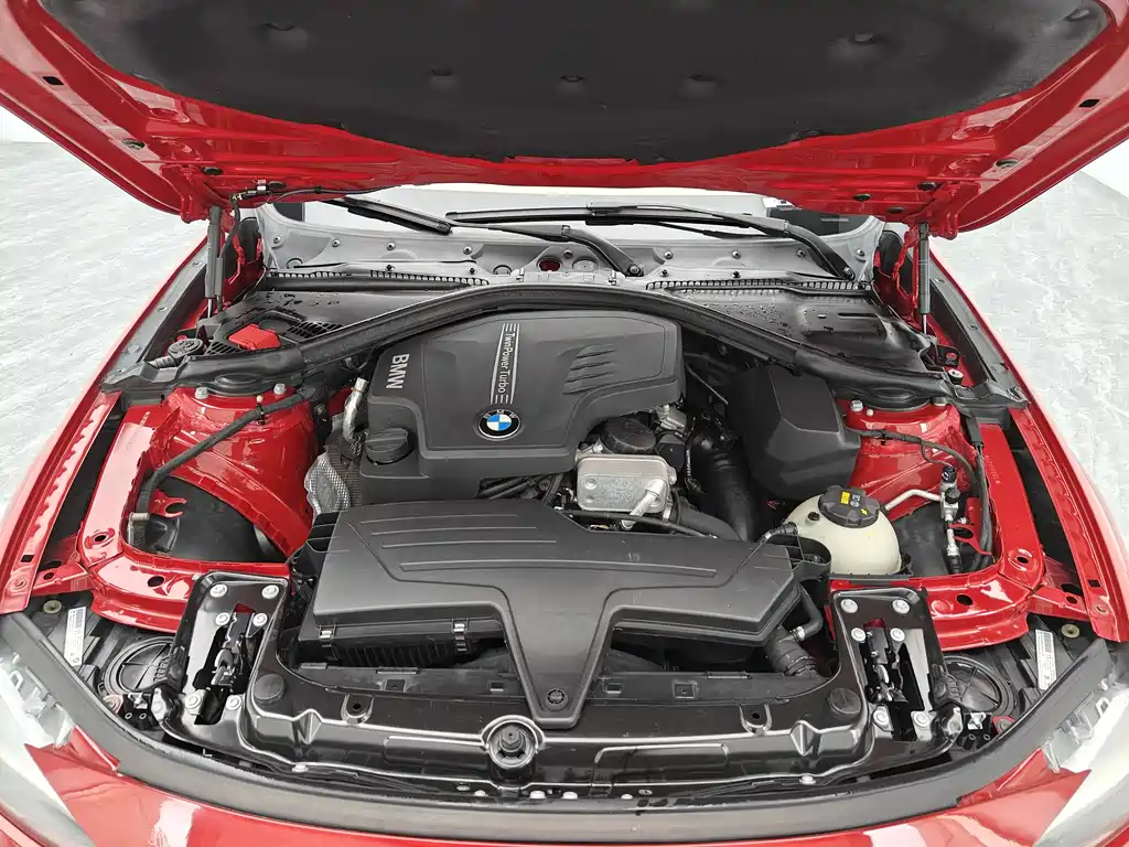 BMW 3 Series 2015 — фото 19