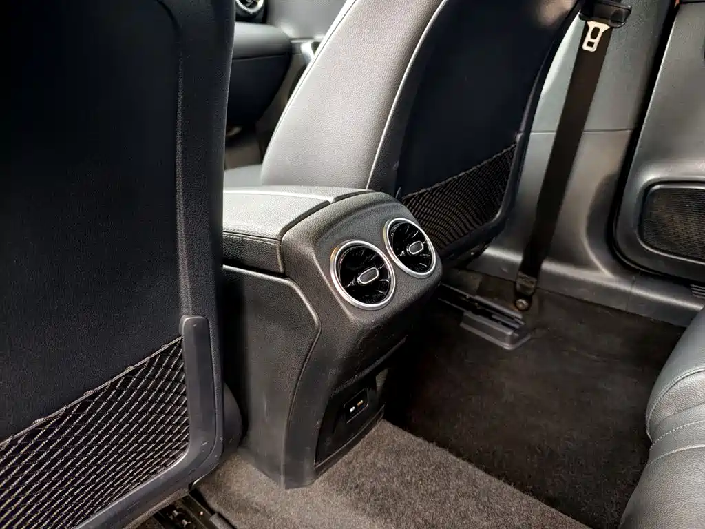 Mercedes-Benz A-Class 2021 — фото 13