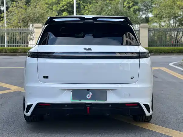 Li Auto L7 2024