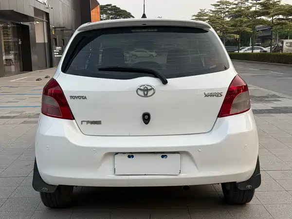 Toyota Yaris 2011