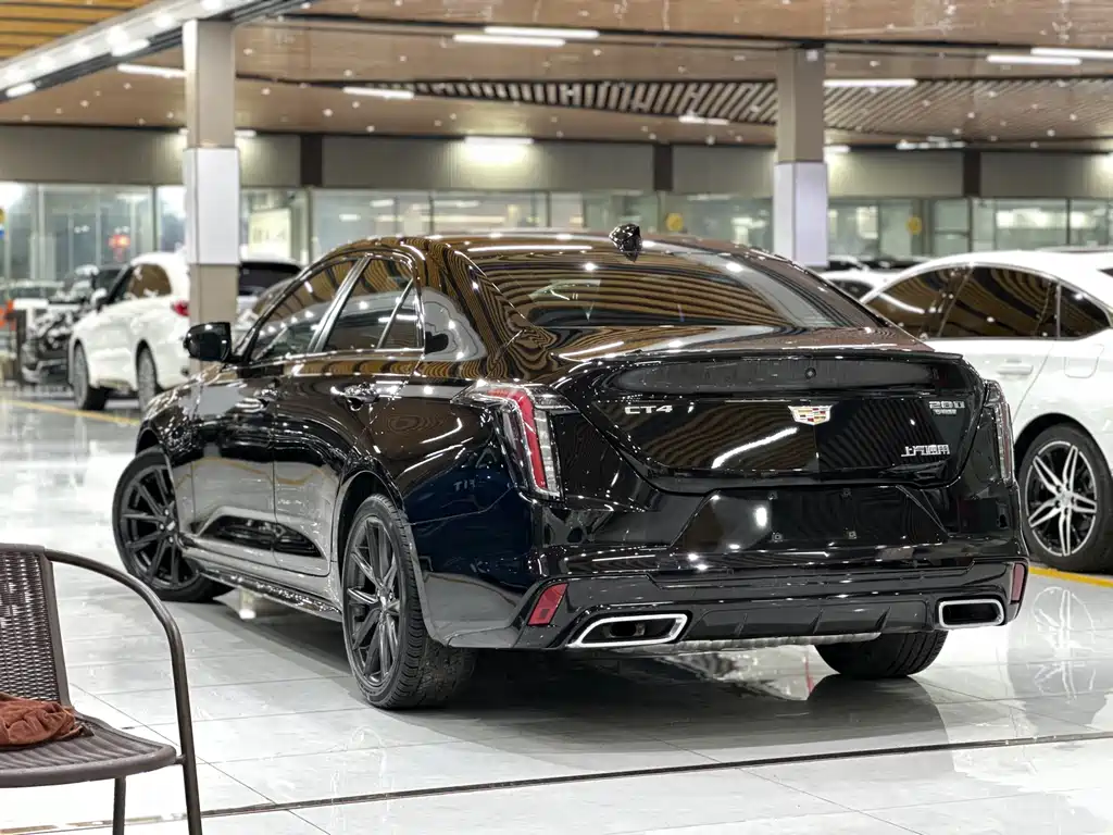 Cadillac CT4 2021 — фото 13