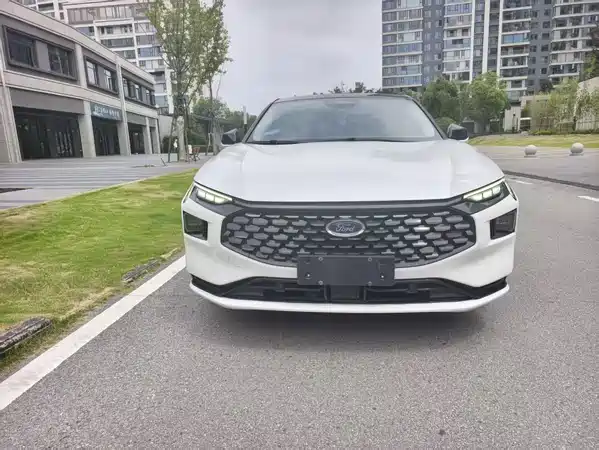 Ford Mondeo 2023