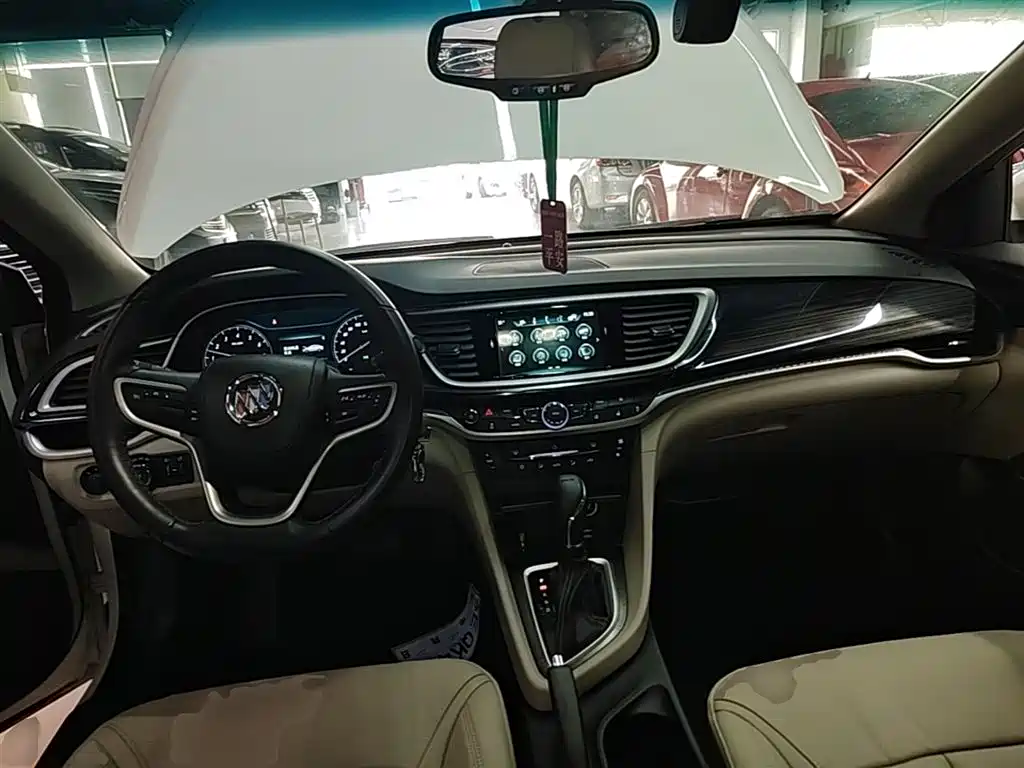 Buick Excelle 2019 — фото 10