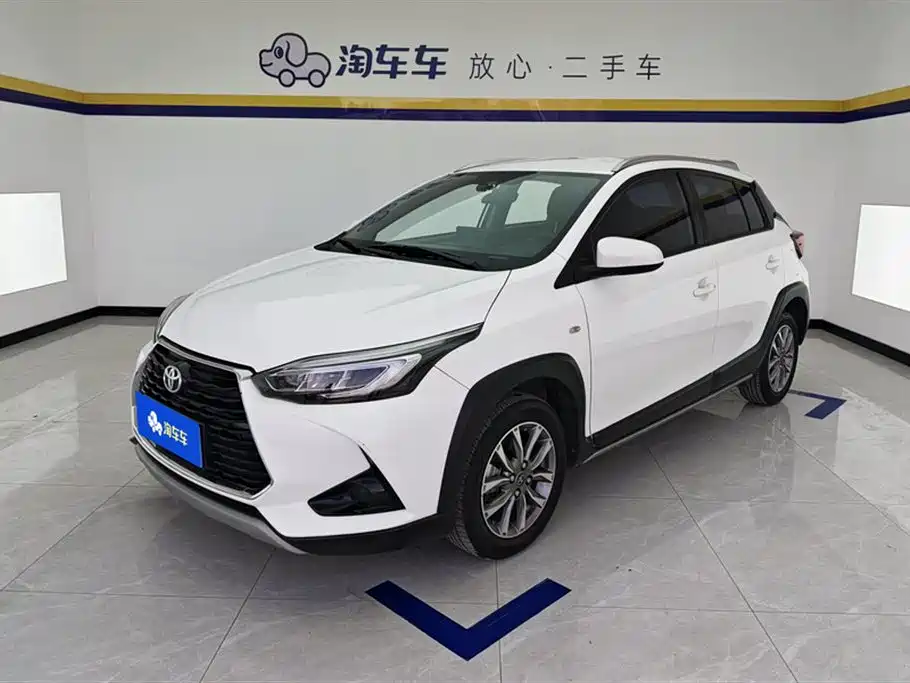 Toyota Yaris L 2020 — фото 1
