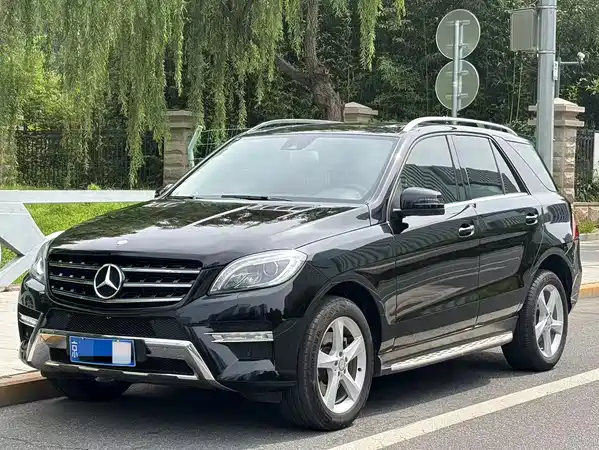 Mercedes-Benz M-Class 2015